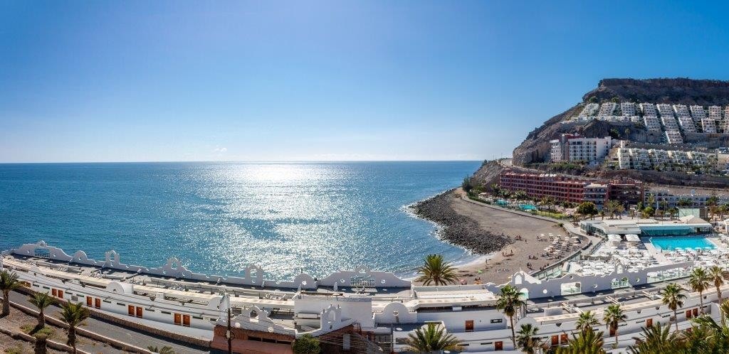 Det er heis fra anlegget direkte ned til stranden. Galleribilde