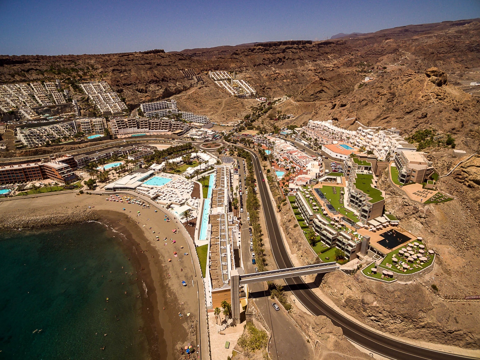 Heis fra resorten og ned til stranden. Galleribilde