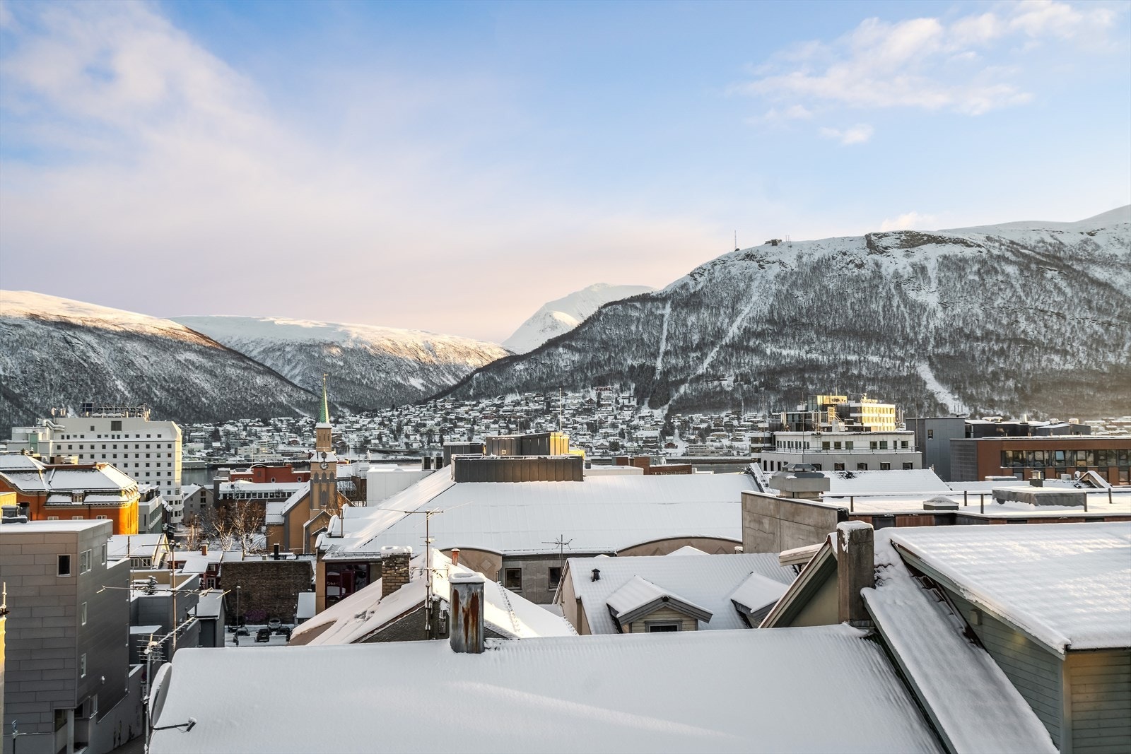 Fantastisk utsikt over Tromsø sentrum! Galleribilde