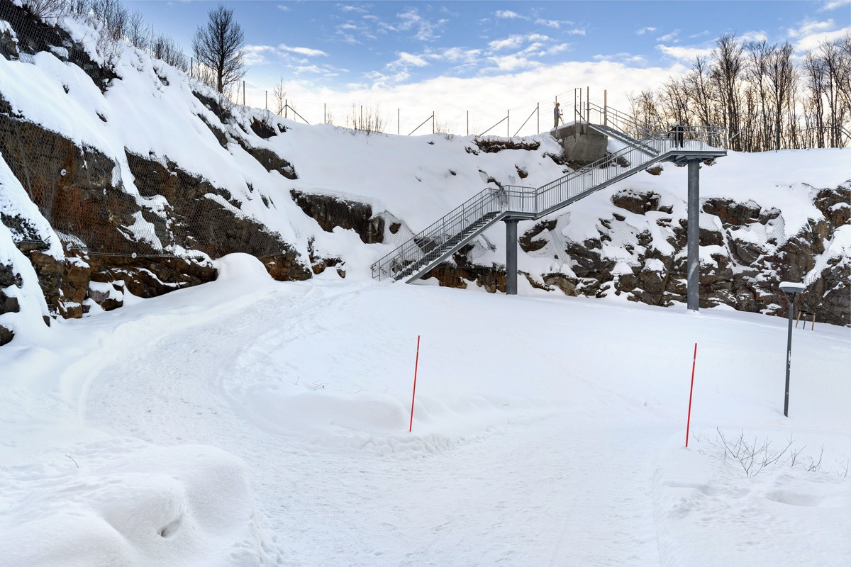 Interne gangveger som tar deg opp til lysløype og turstier- sommer som vinter!