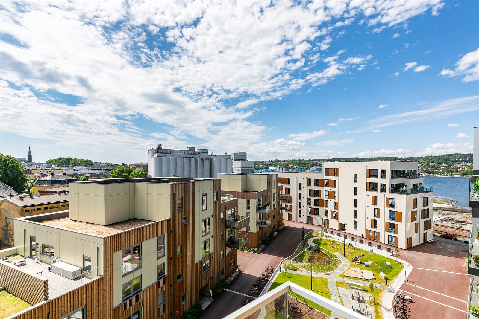 Utsyn fra hovedsoverommets balkong. Galleribilde