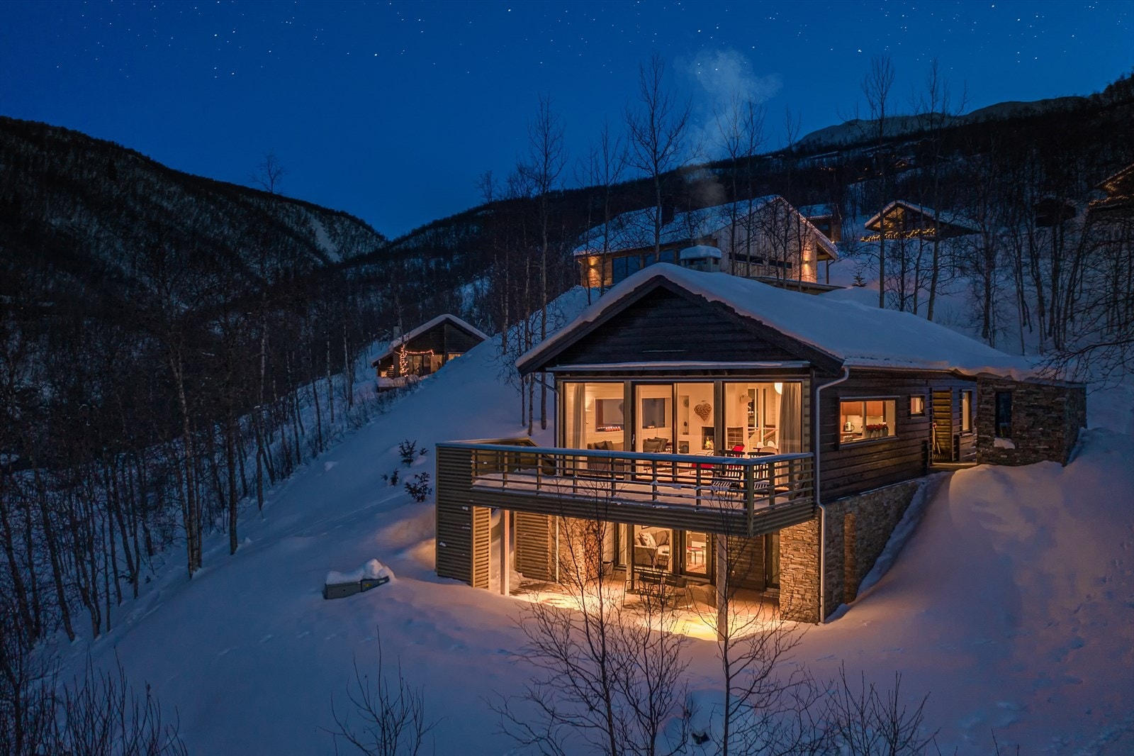 Nyt fjellheimen og den flotte hytta og dens mange fasiliteter i Helgesetvegen 114 Galleribilde