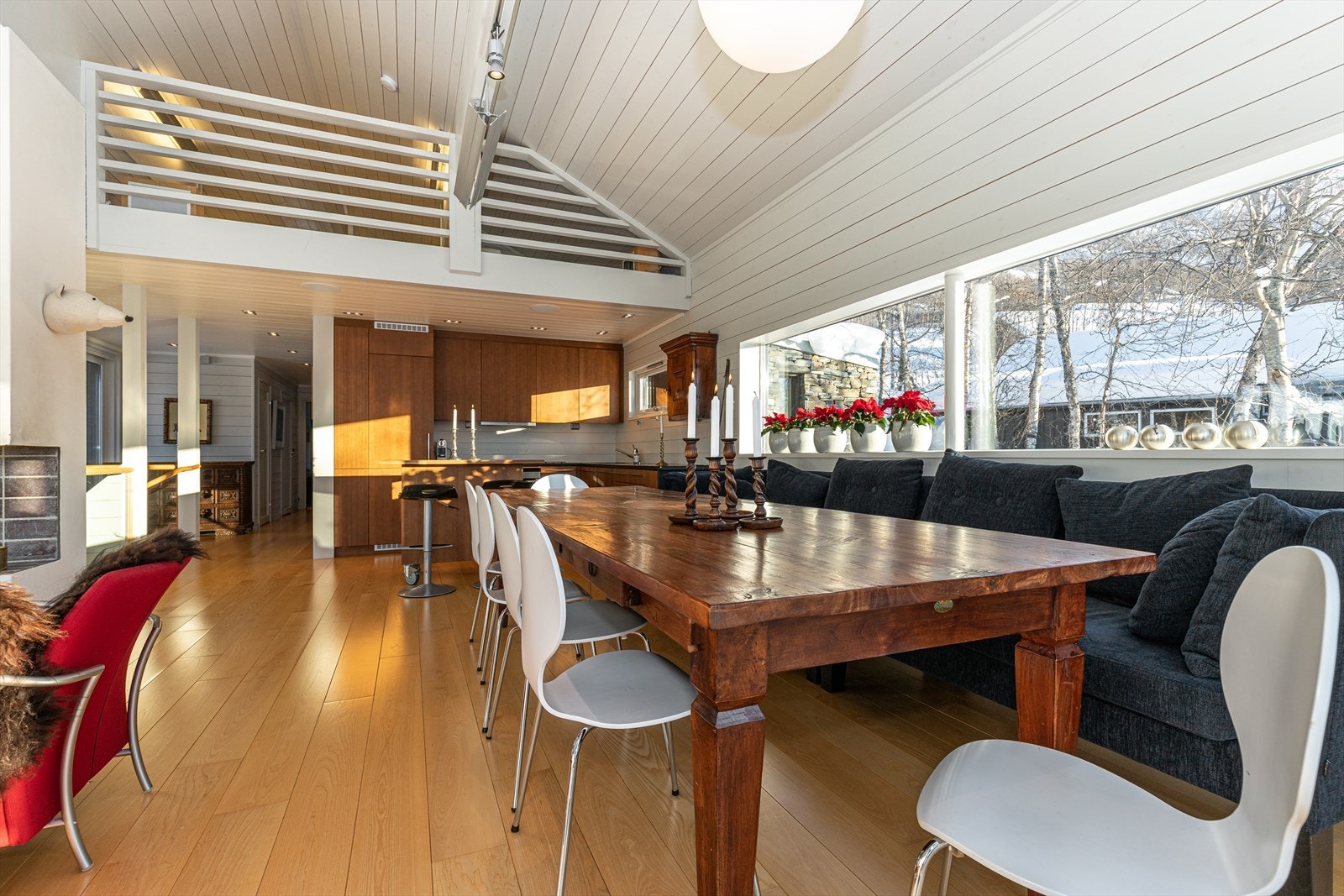 Spiseplass med plass til den aktive familien og venner. Galleribilde