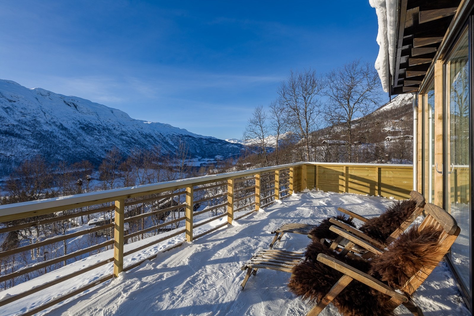 Nyt den fantastiske utsikten og atmosfæren i Solheisen. Galleribilde