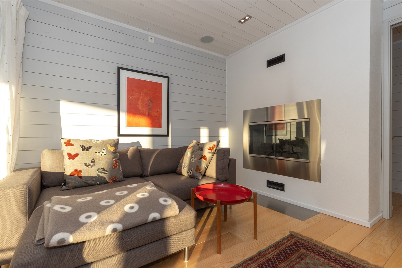 Kjellerstue med utgang til markterrasse Galleribilde