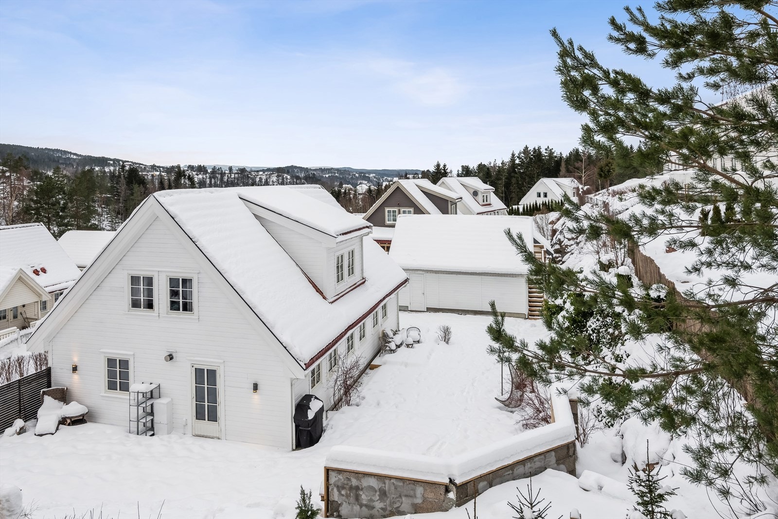 Fasade vinter Galleribilde