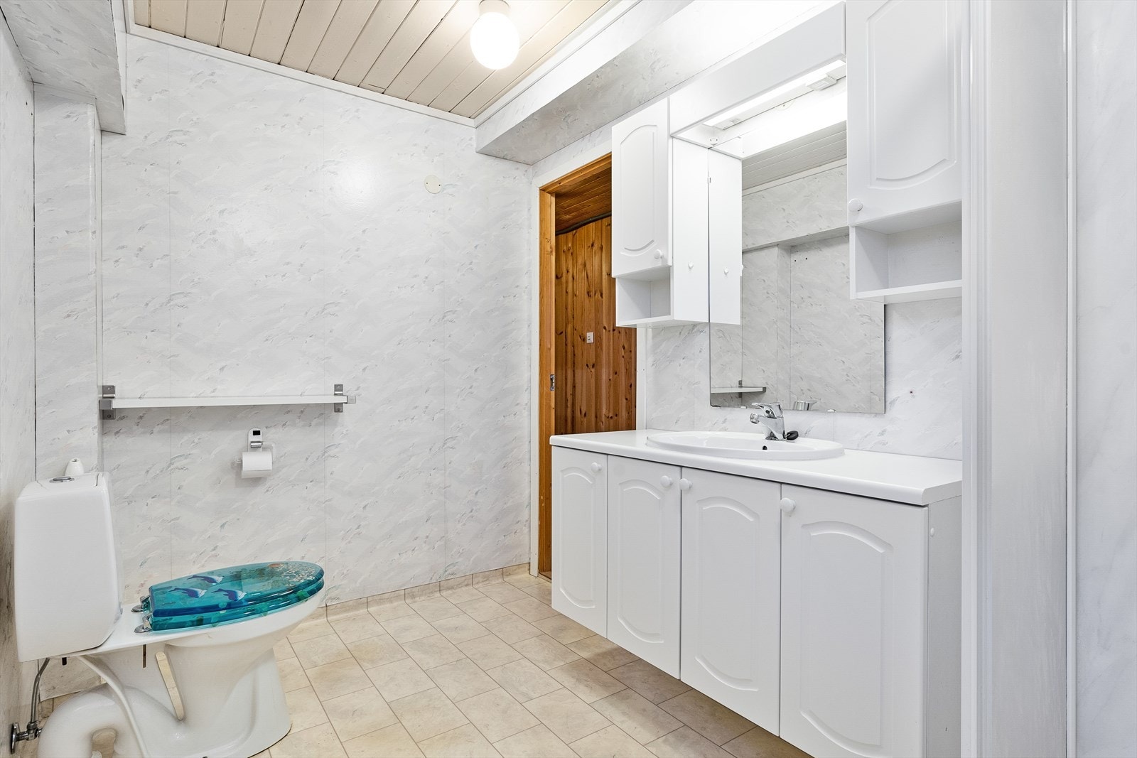 Boligens bad nummer 2 i kjelleren Galleribilde