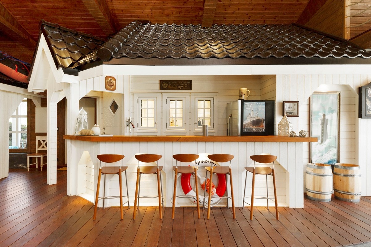 Flott bar i naust Galleribilde