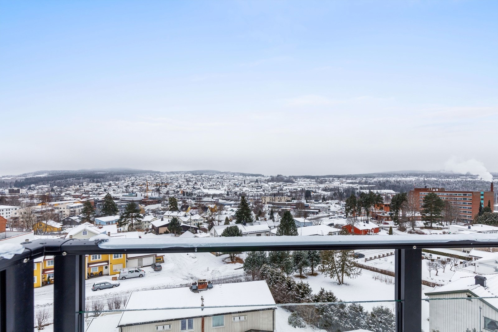 Følg med på at utsikten forandrer seg i takt med årstidene. Galleribilde