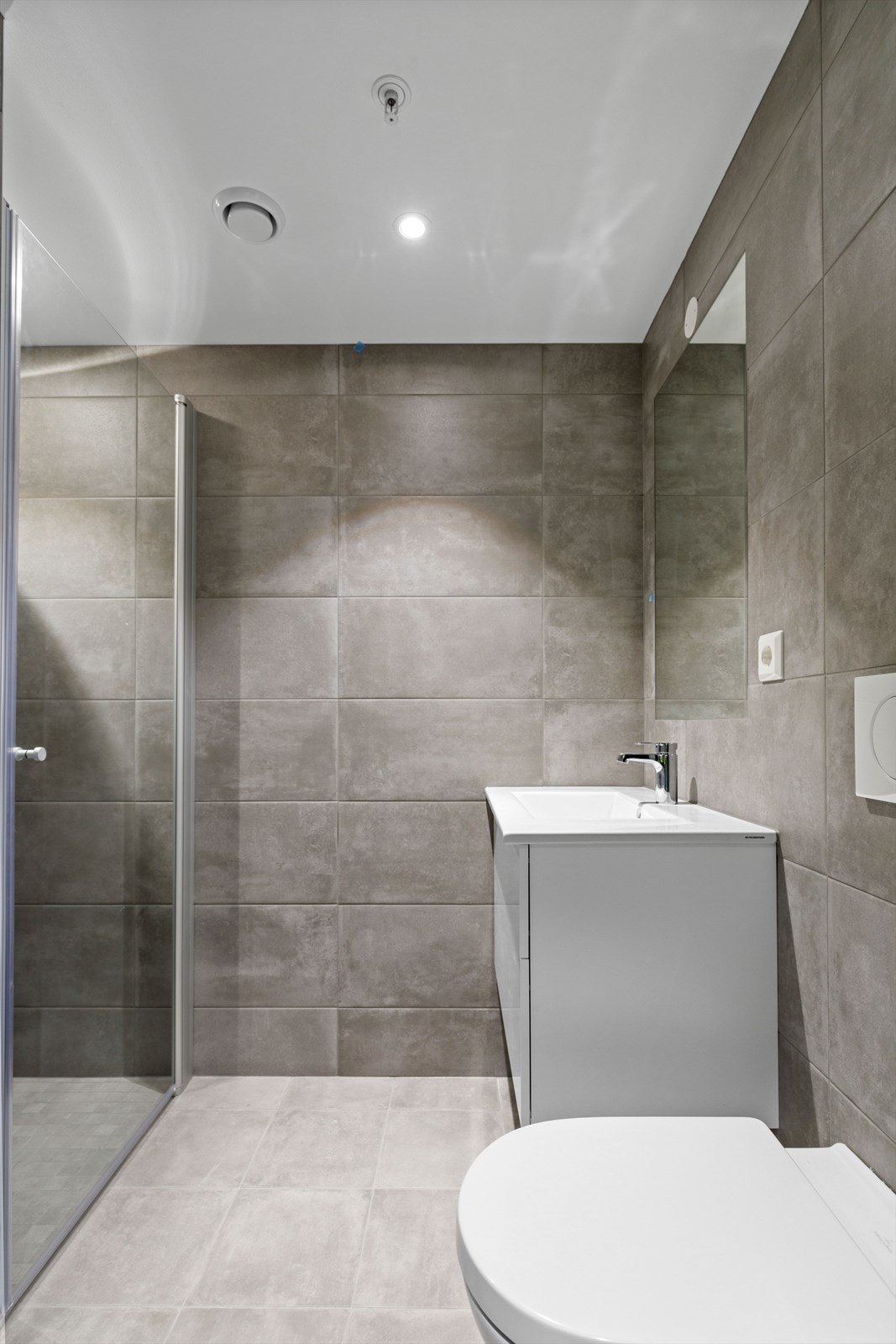 Dette badet har vaskerom innenfor. Galleribilde