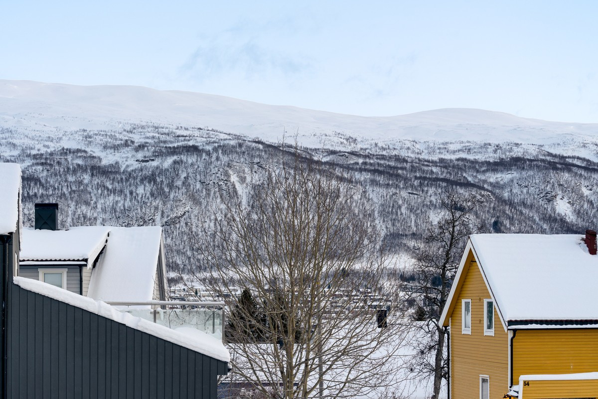 Bussforbindelse finner du i området,med avganger både til UiT/UNN, Langnes handelspark og sentrum!