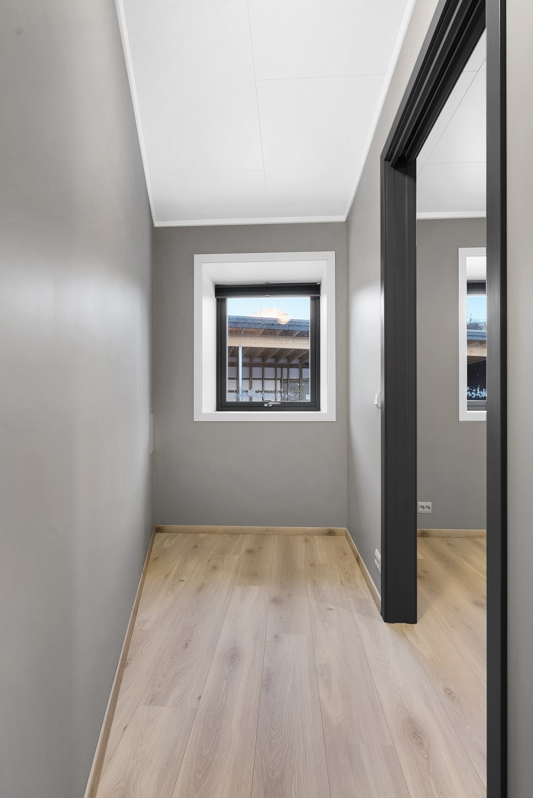 garderoberom/kontor i tilknytning til soverom. Galleribilde