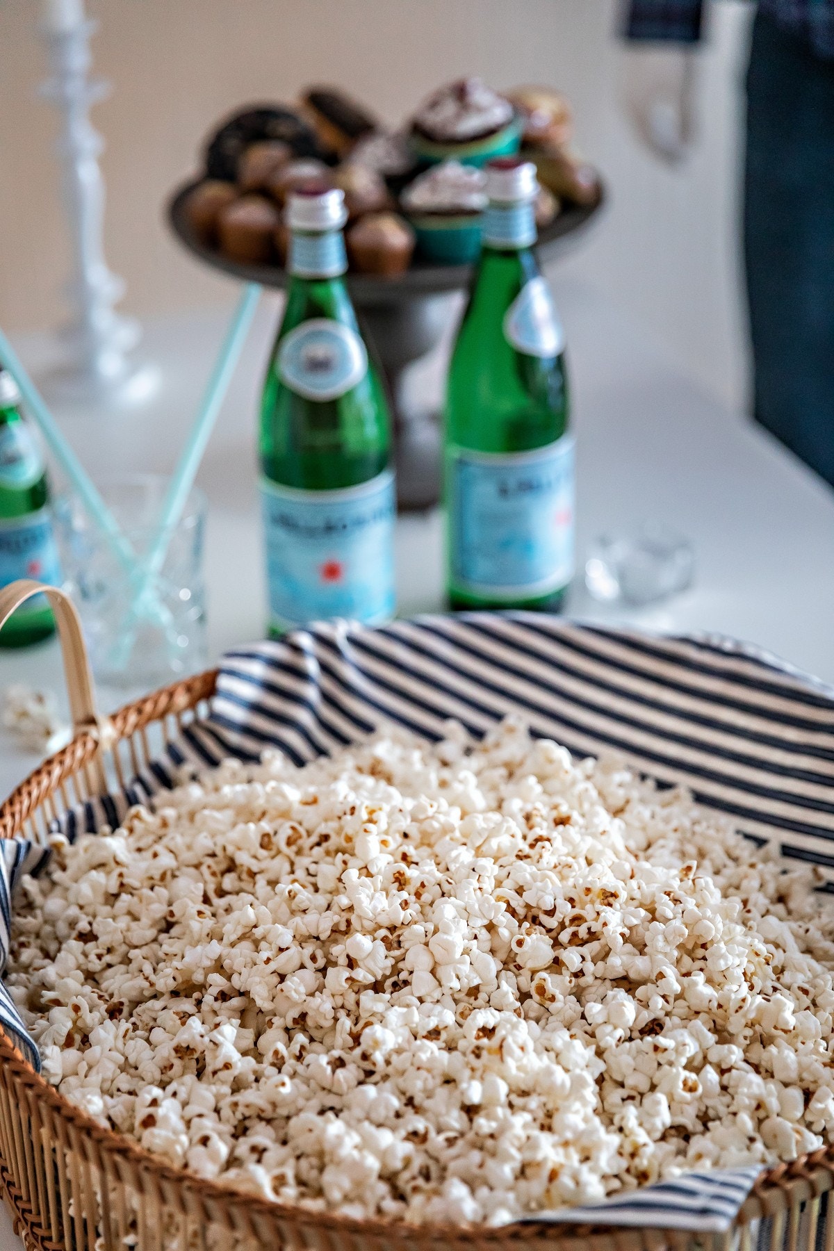 Stuen er romslig og er et fint sted for både store og små anledninger. Galleribilde