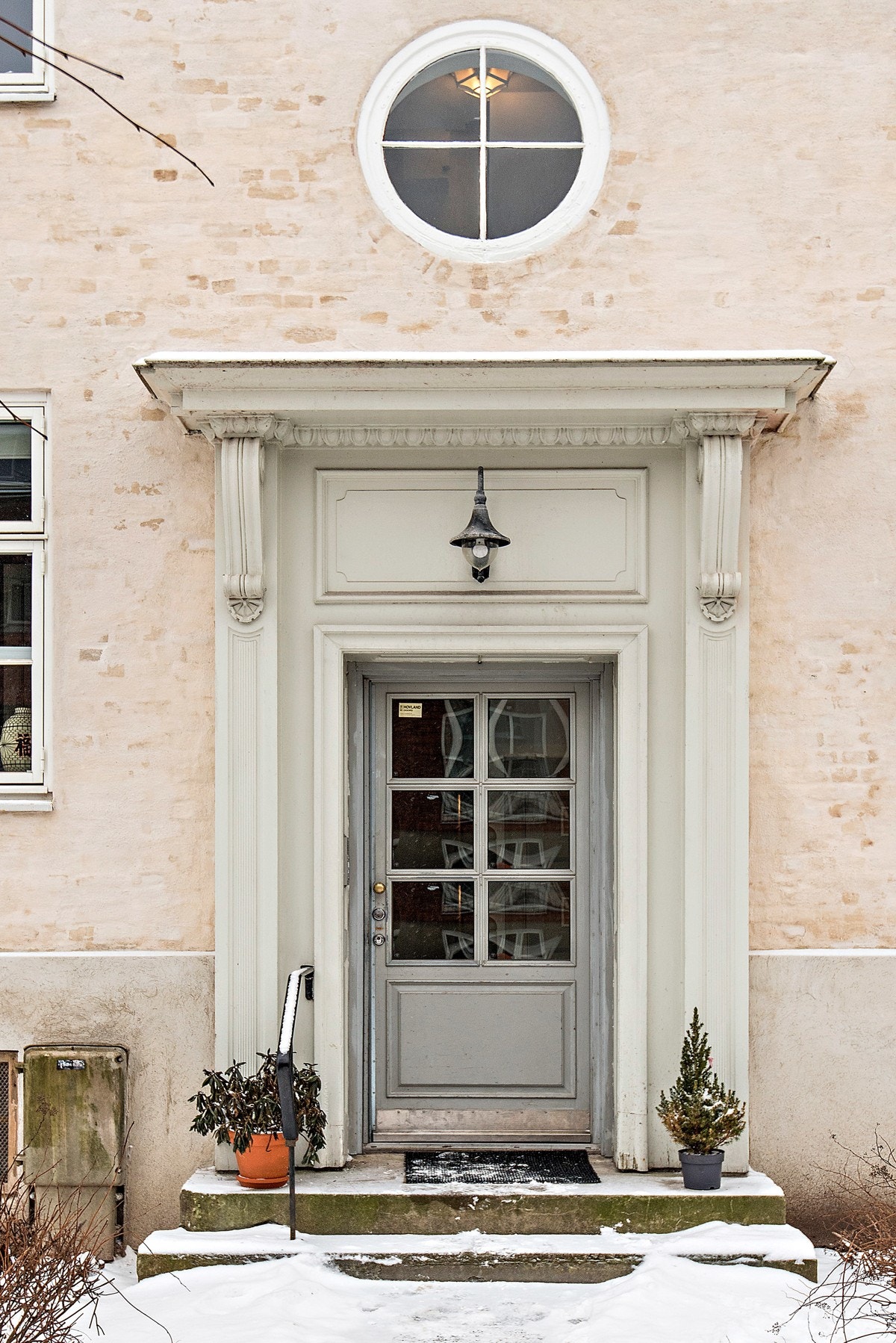Inngangsparti. Galleribilde