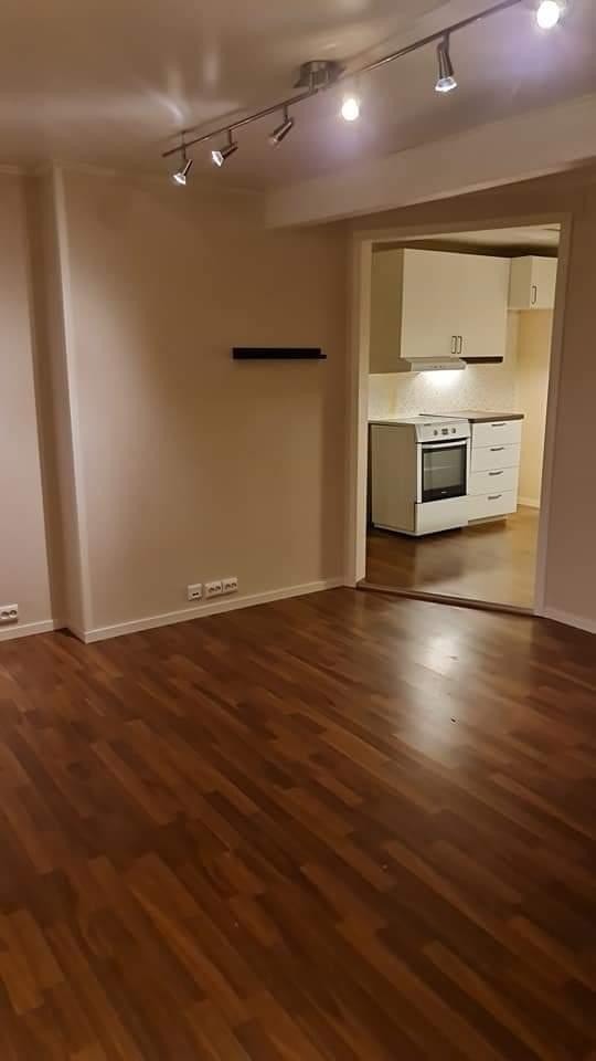 Stue mot kjøkken Galleribilde