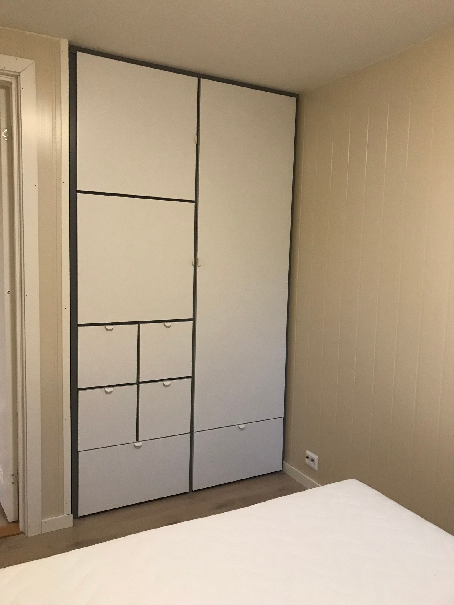 Skap på soverom Galleribilde