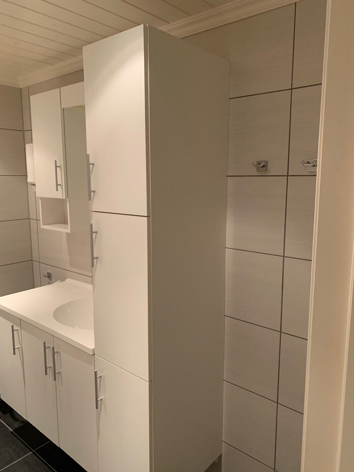 Plass for vaskemaskin på badet. Galleribilde