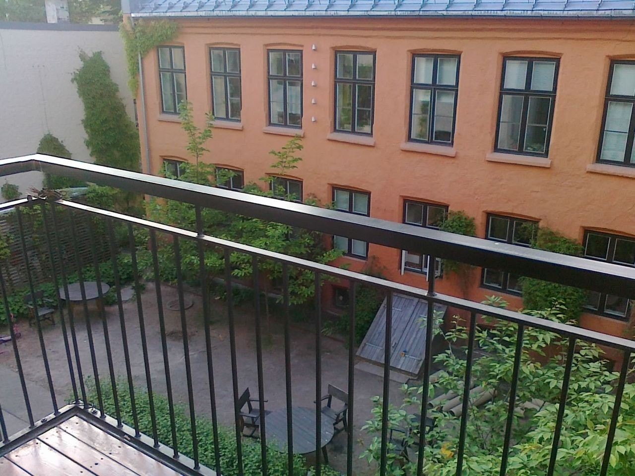 Utsikt fra balkong Galleribilde