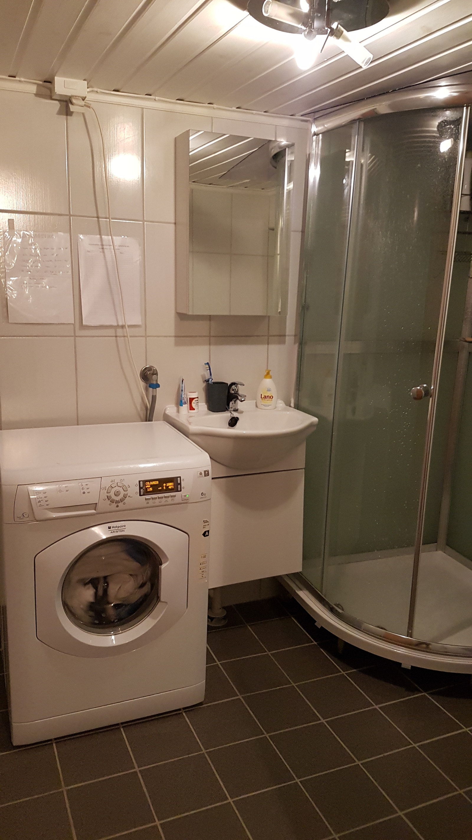 Vask, dusj Galleribilde