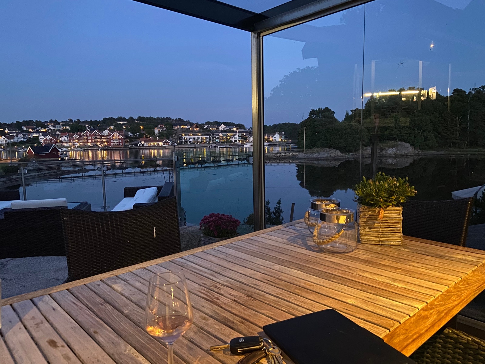 ...og en rolig kveld🍷Det er noe magisk med slike rolige, varme kvelder. Galleribilde