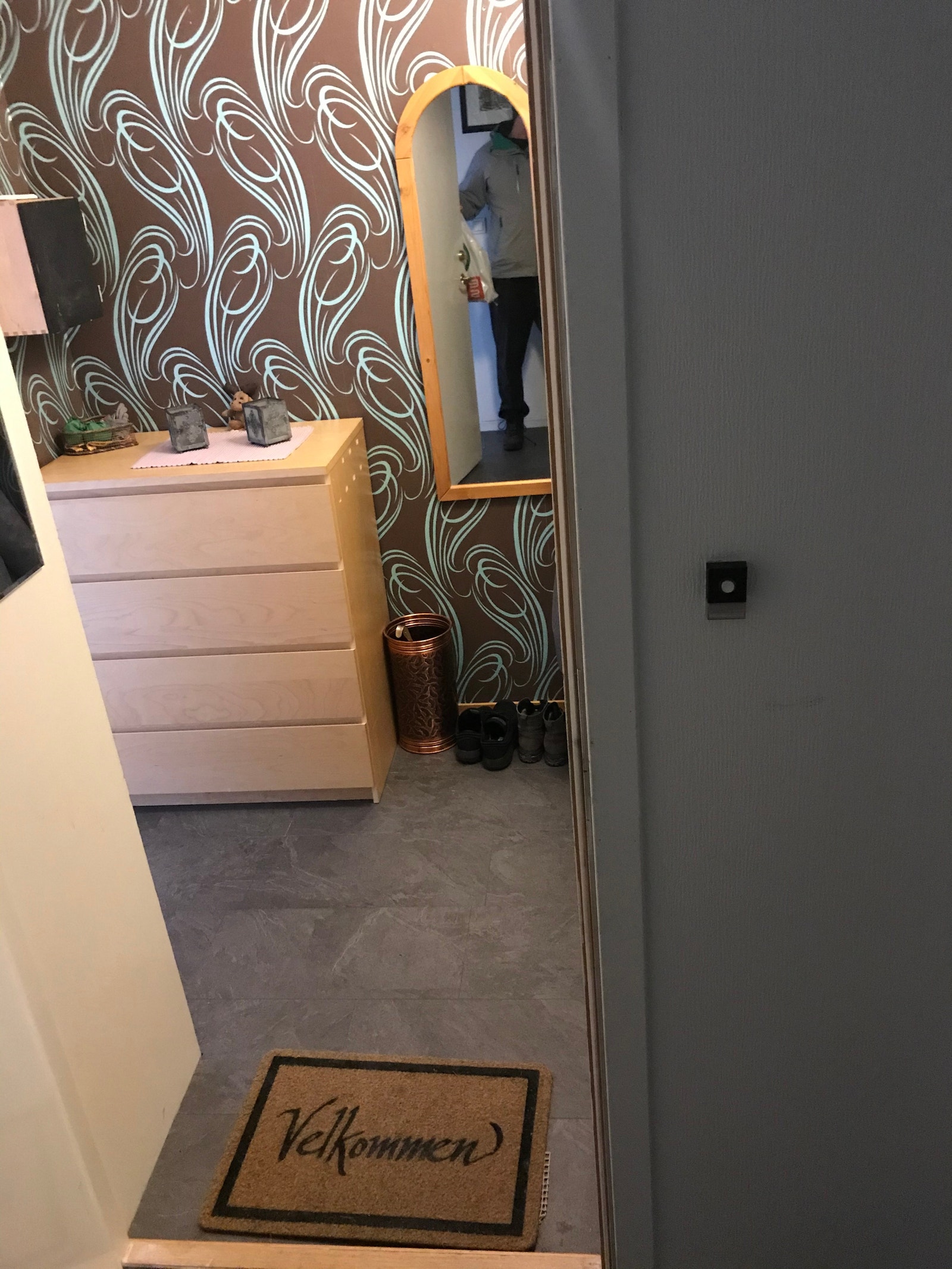 Gang med stor oppbevaringsplass Galleribilde