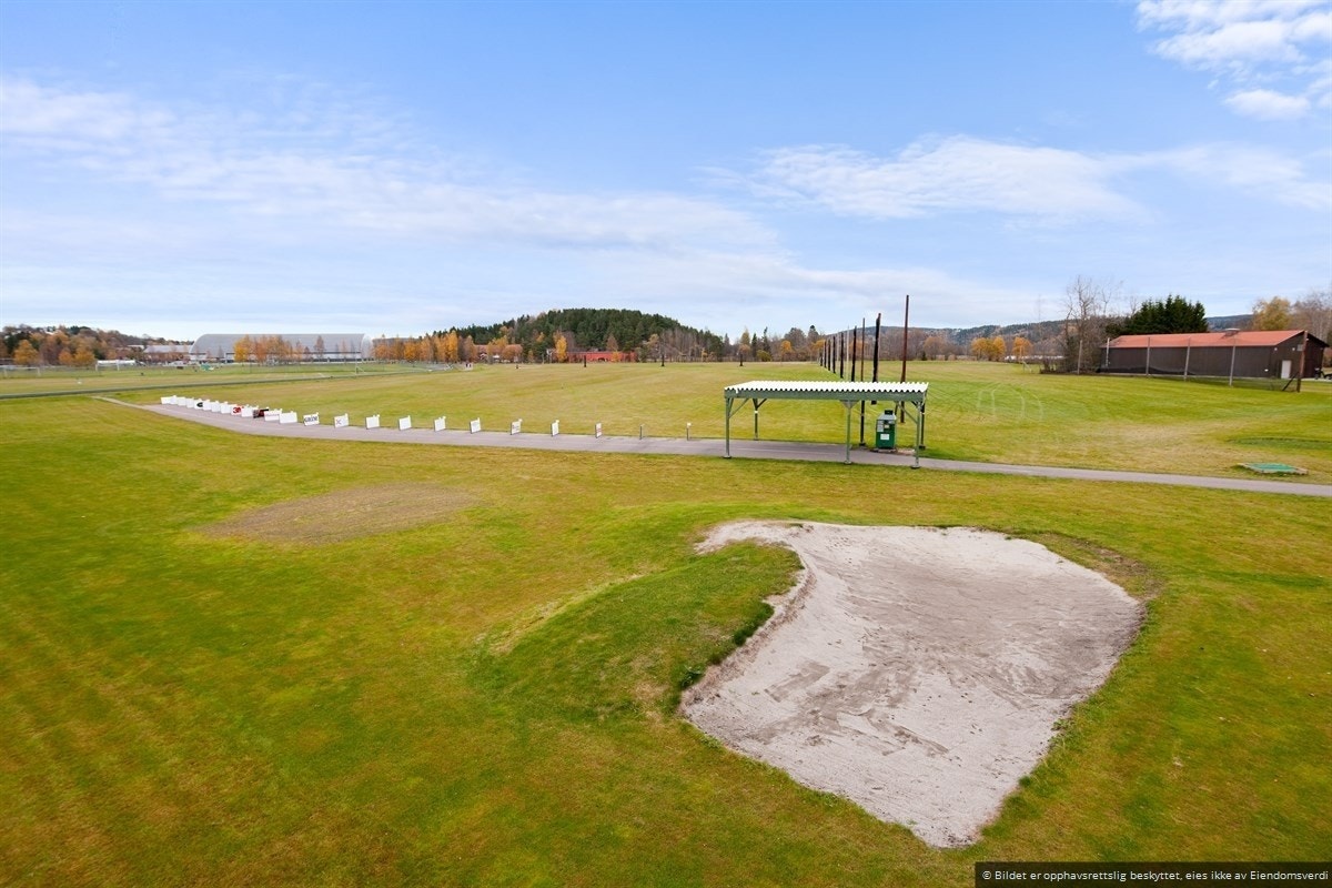 Lillestrøm golfklubb rett i nærheten (driving range, 6 hulls bane pt er under utvidelse) Galleribilde