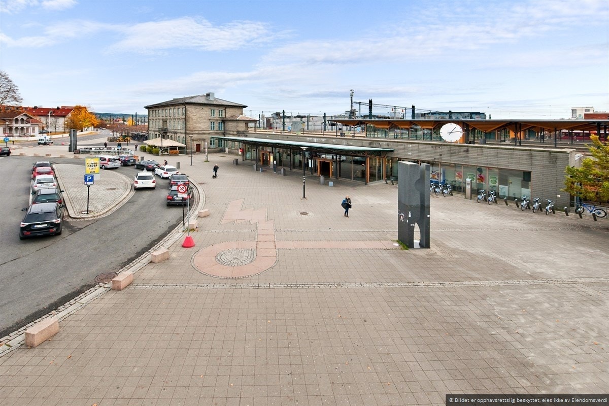Lillestrøm bussterminal ved stasjonen Galleribilde