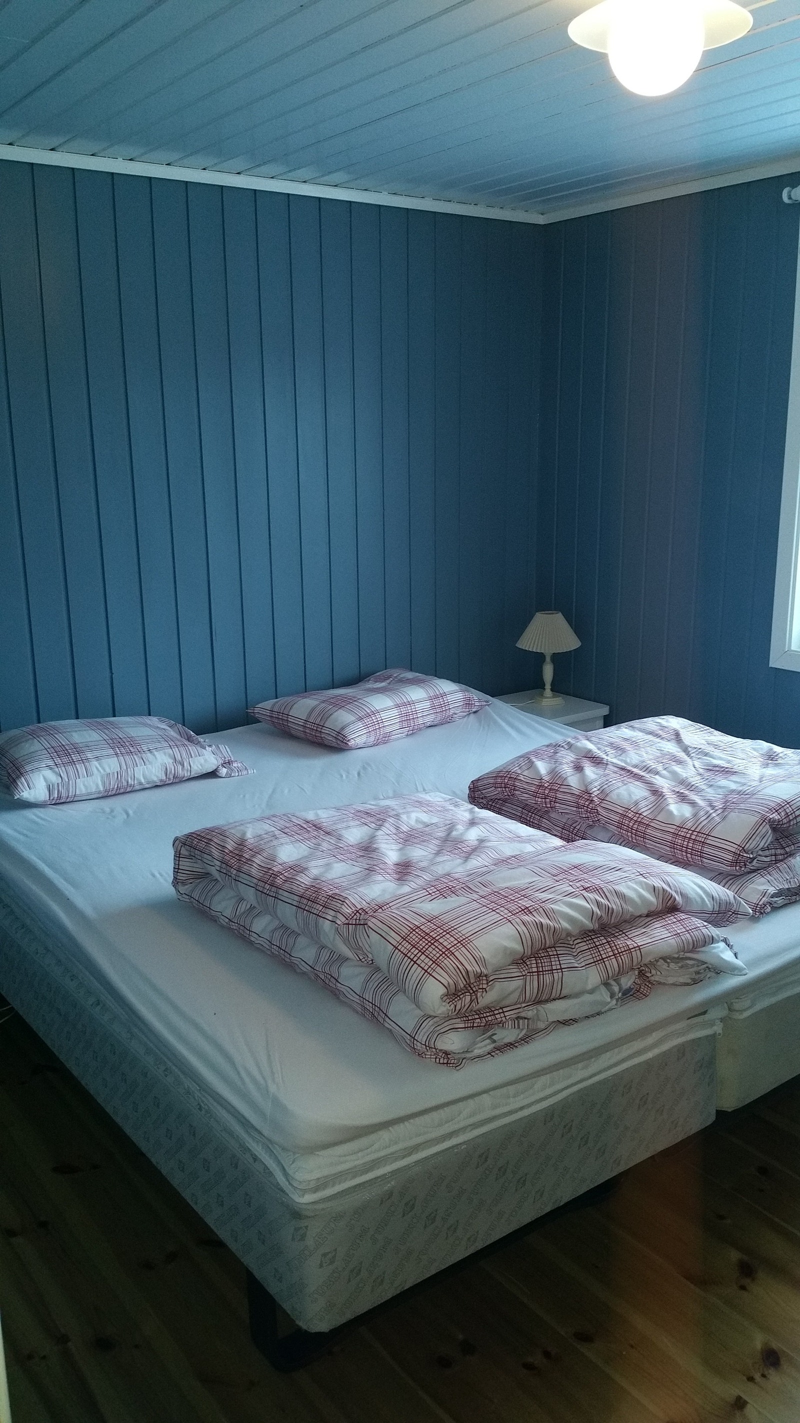 Soverom, 2 stk. nesten like Galleribilde