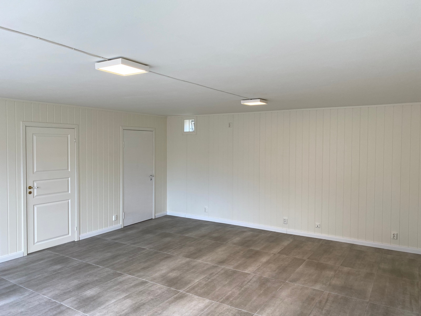 Største del (ca 34 kvm) Galleribilde