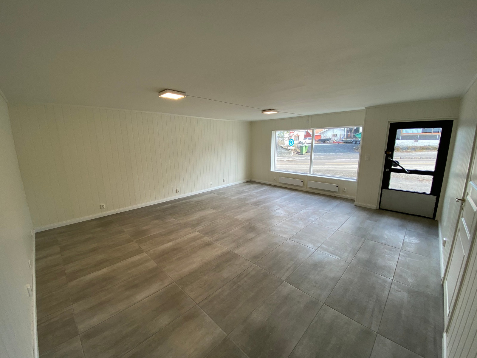 Største del (ca 34 kvm) Galleribilde
