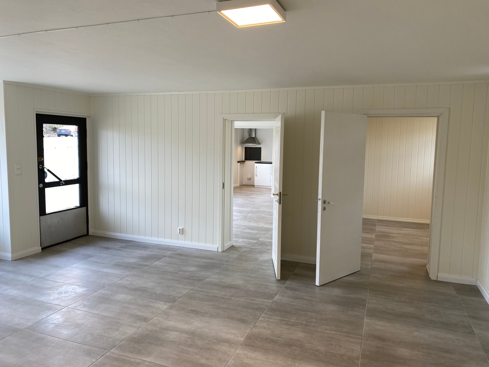 Største del (ca 34 kvm) Galleribilde