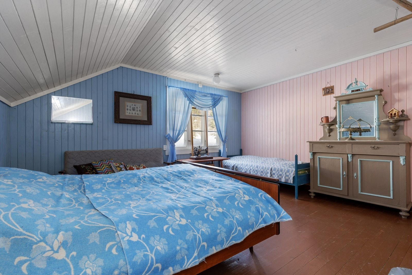 Soverommene er svært romslige. Galleribilde