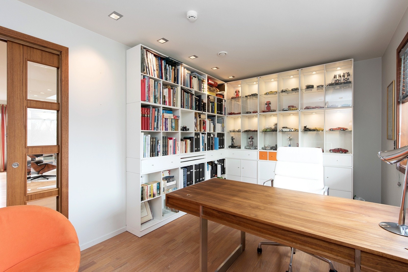 Kontor, alternativt soverom med designspotter Galleribilde