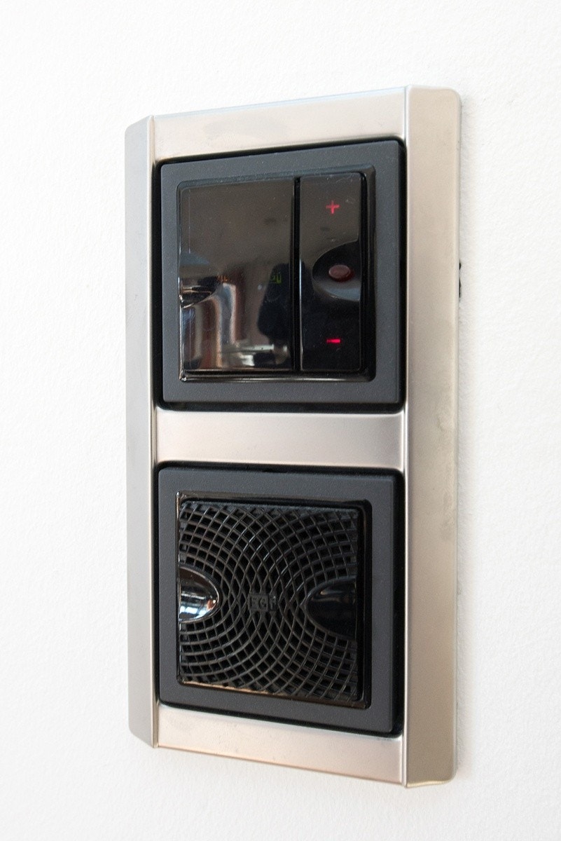 Detalj intercomanlegg fra Gira Galleribilde