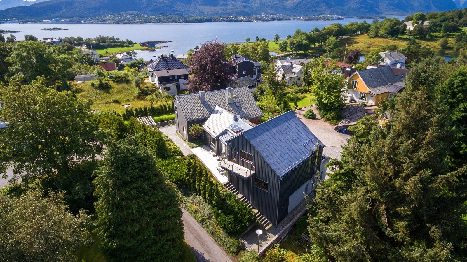 Drone bilde fra nordøst Galleribilde