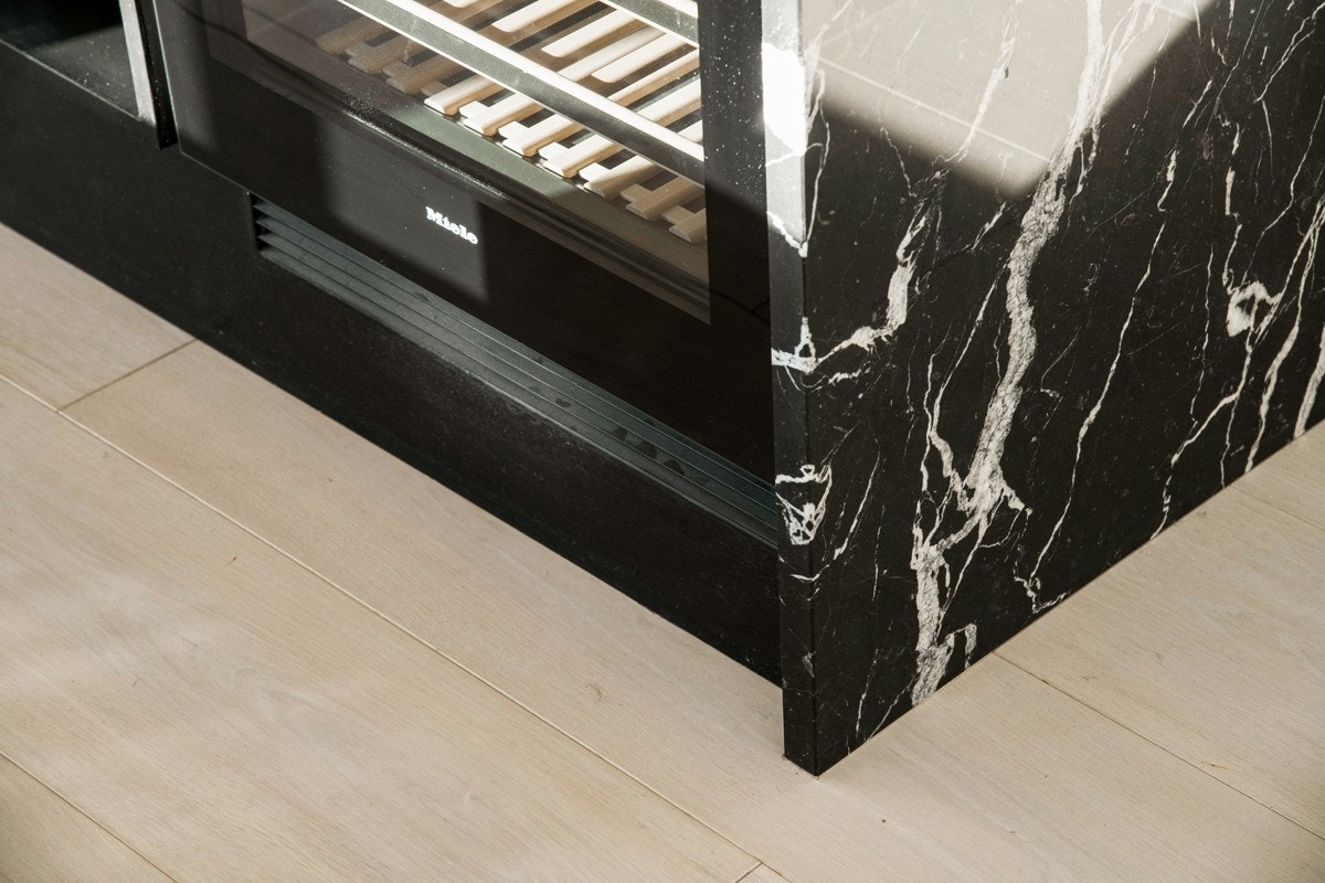 Det er to vinskap fra kvalitetsleverandør Miele. Galleribilde