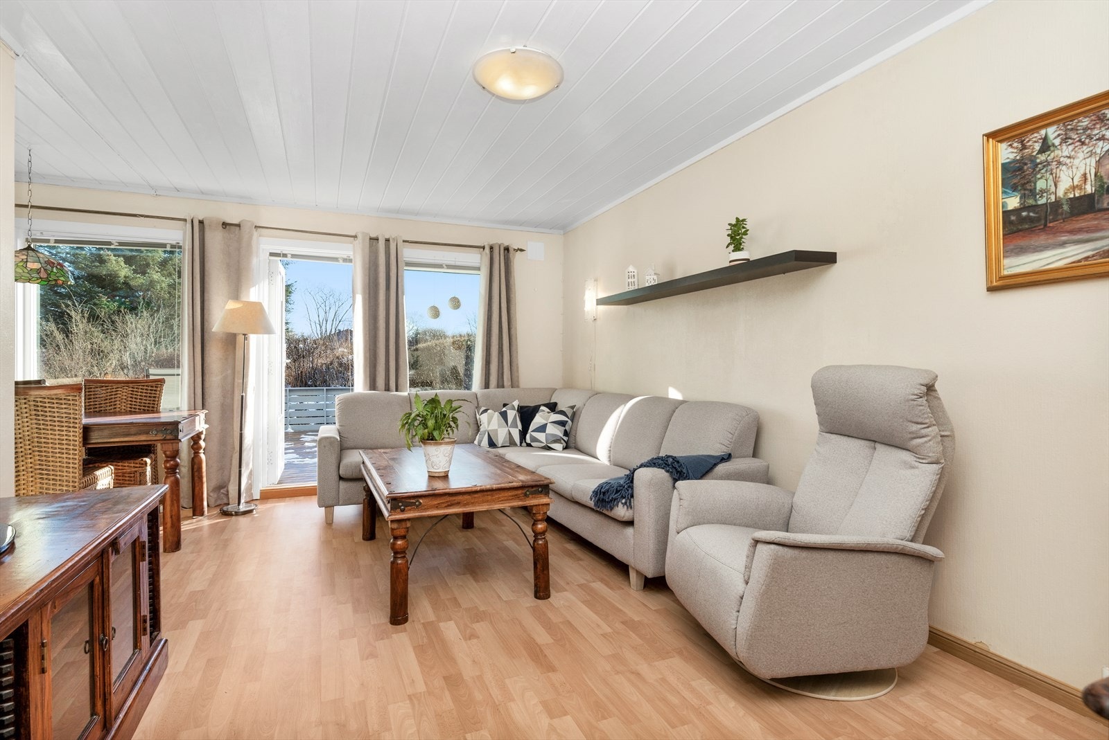 Lys og åpen stue Galleribilde