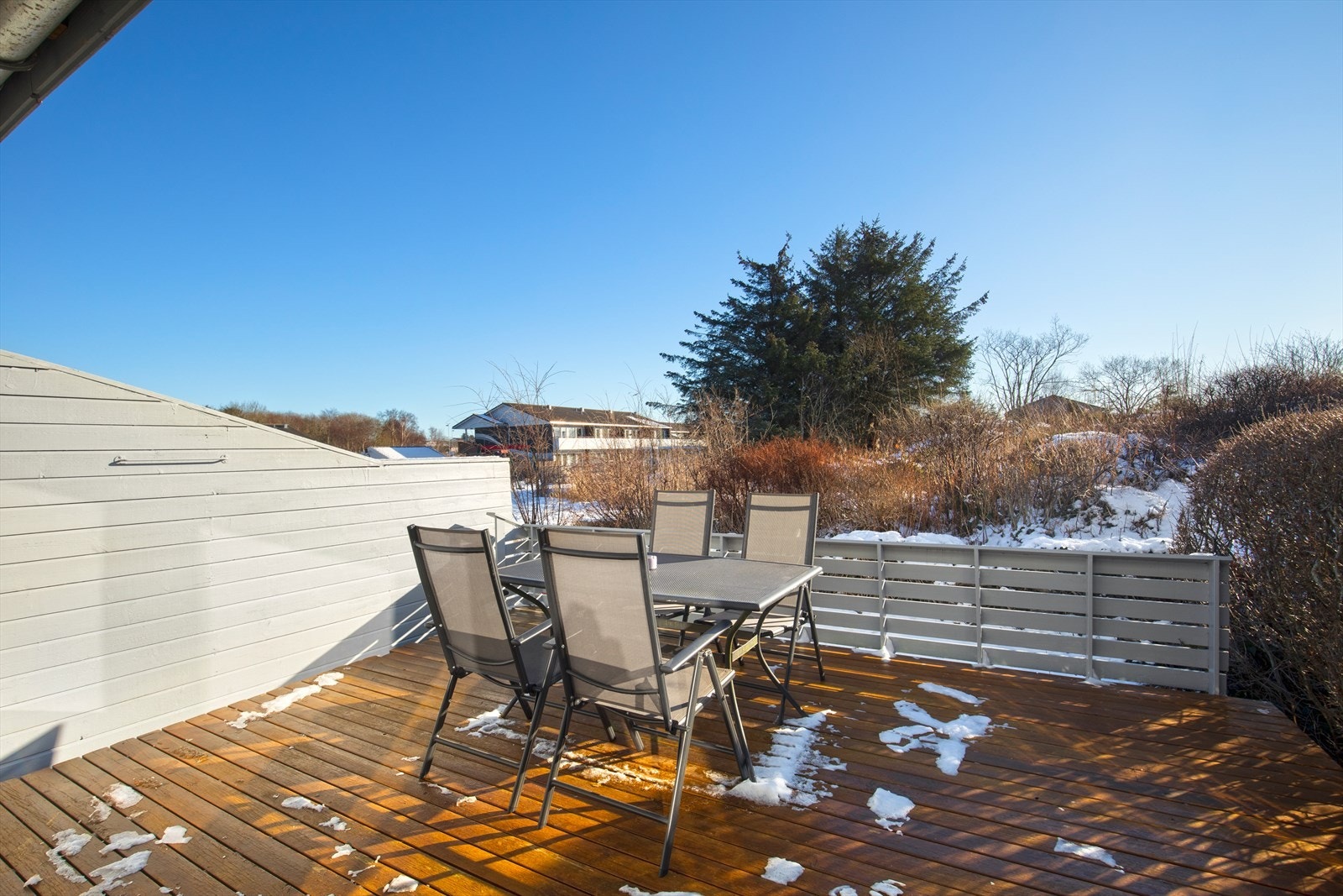 Stor og solrik terrasse Galleribilde