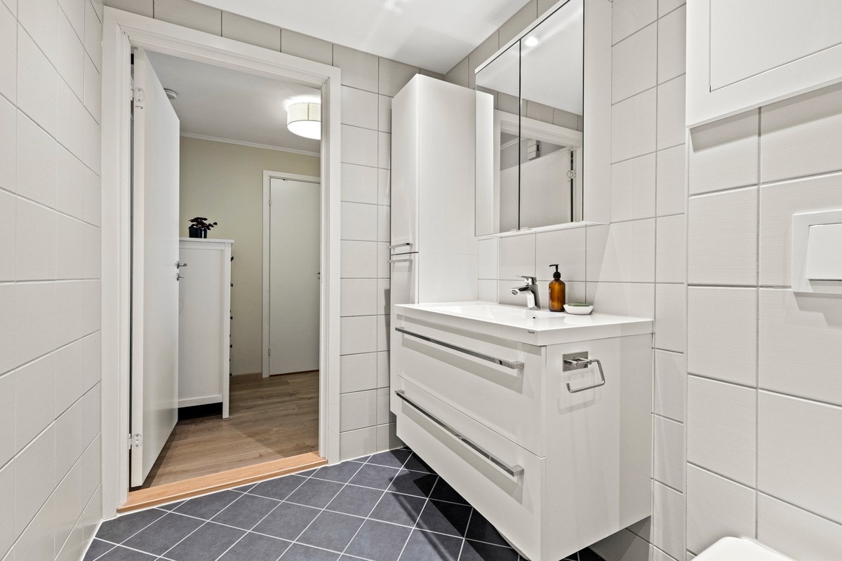 Badet ble rehabilitert i regi av borettslaget i 2018 og det foreligger ferdigattest på arbeidet. Galleribilde