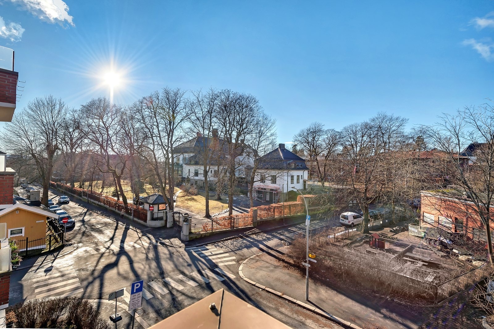 Sol fra tidlig ettermiddag til ca. kl. 22:00 midtsommers Galleribilde