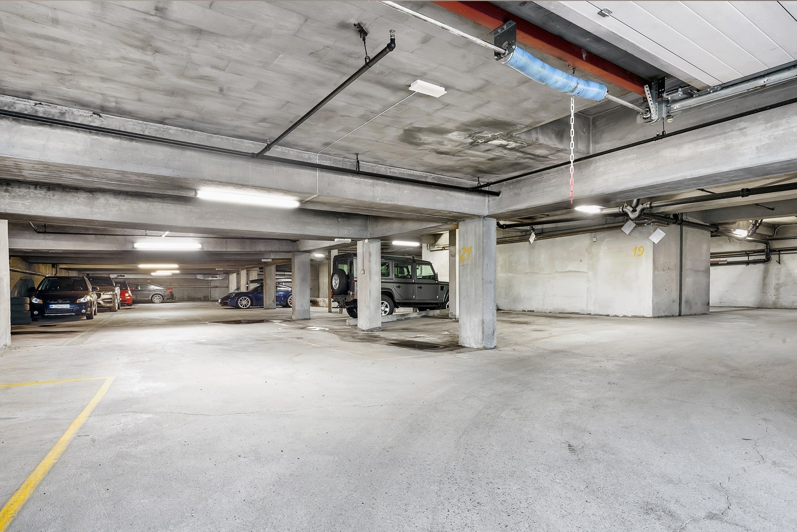 Mulighet for leie av garasjeplass i nabobygget Galleribilde