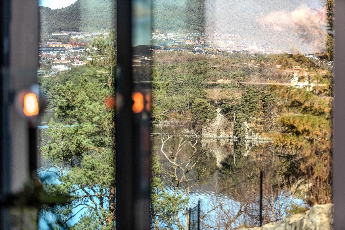 Utsikt mot Troldhaugen Galleribilde