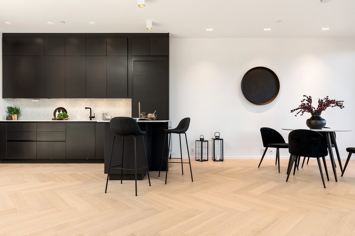 Lekkert og betydelig oppgradert kjøkken fra Kvänum Galleribilde