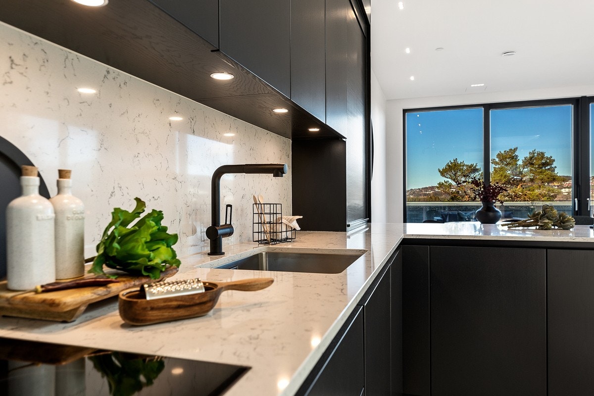 Corian benkeplate med underlimt vask Galleribilde