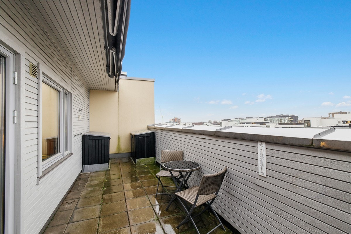 Hyggelig og romslig takterrasse på 25 kvm Galleribilde