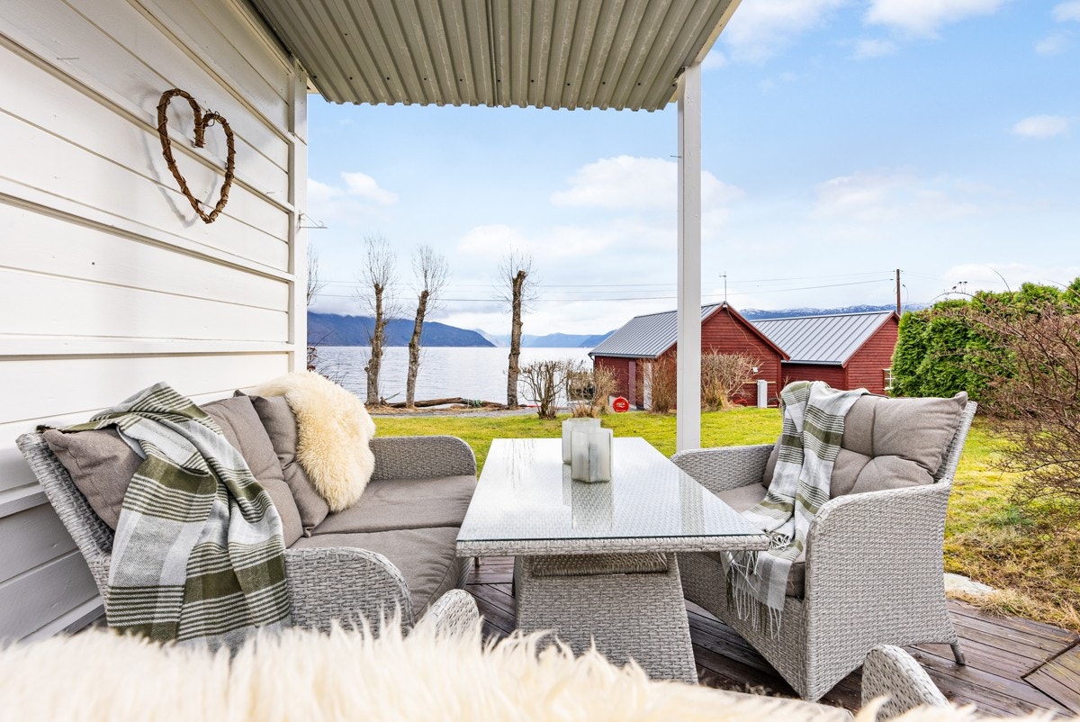 Flott utsikt over Sognefjorden Galleribilde