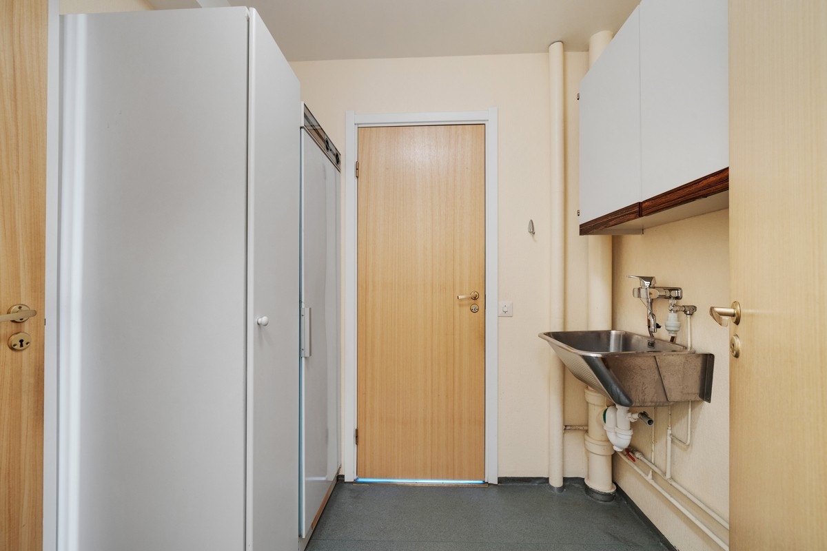 Vaskerom Galleribilde