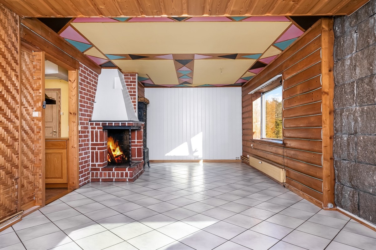 Huset har en eldre standard og det er behov for oppussing Galleribilde