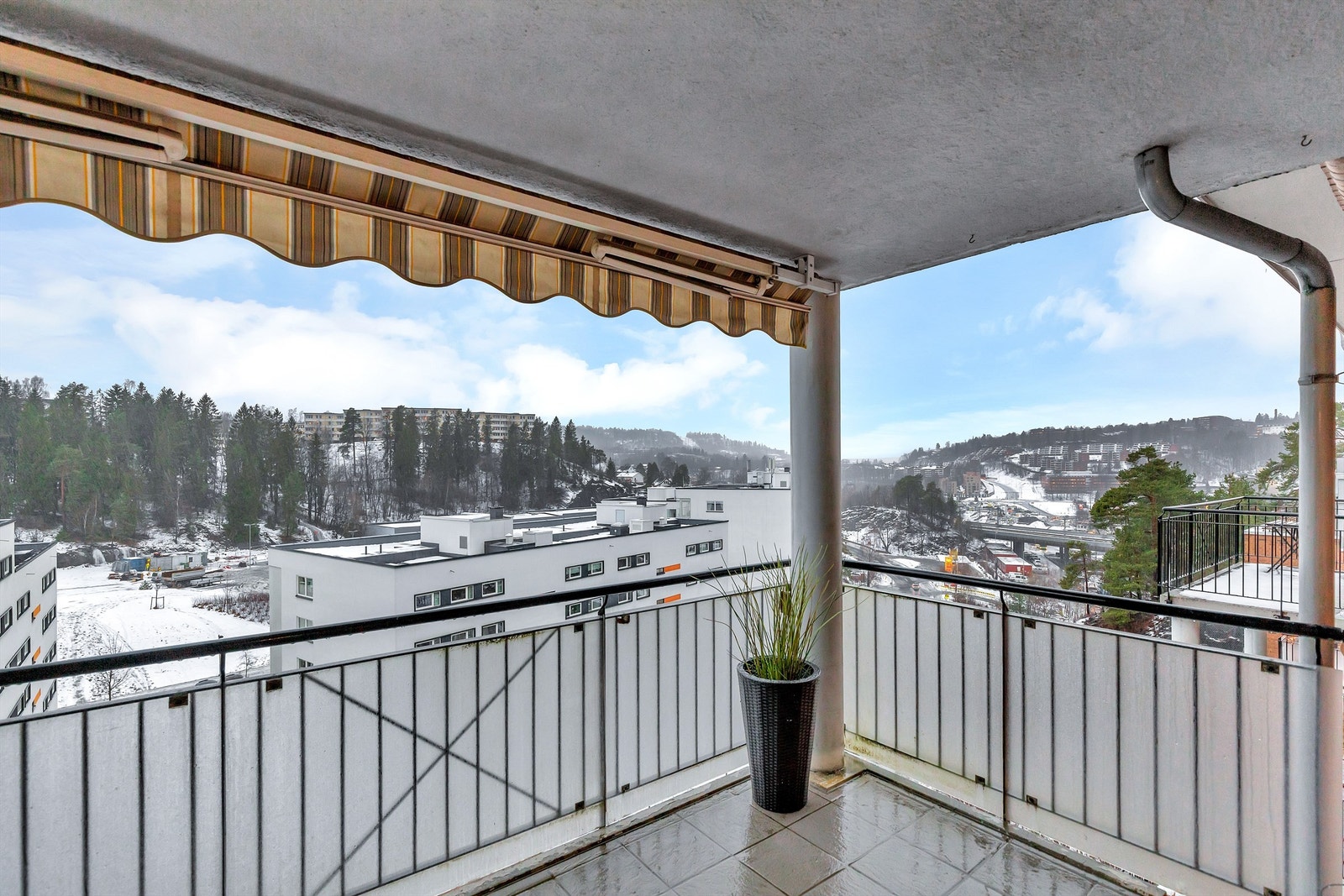 Fin utsikt fra verandaen. Galleribilde