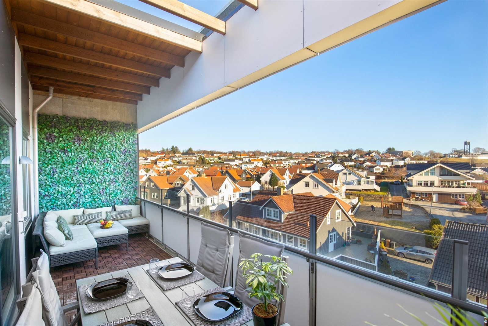 Praktisk overtak over sittegruppen Galleribilde